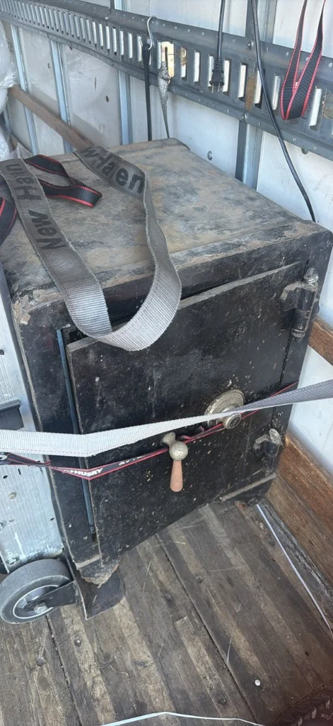 Safes, Vaults and ATMs Moving